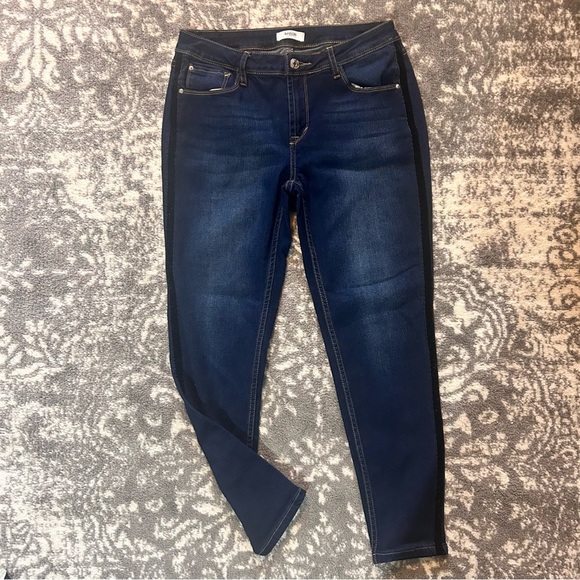 Kensie Skinny Jeans with Black Velvet Side Strip - Picture 1 of 9